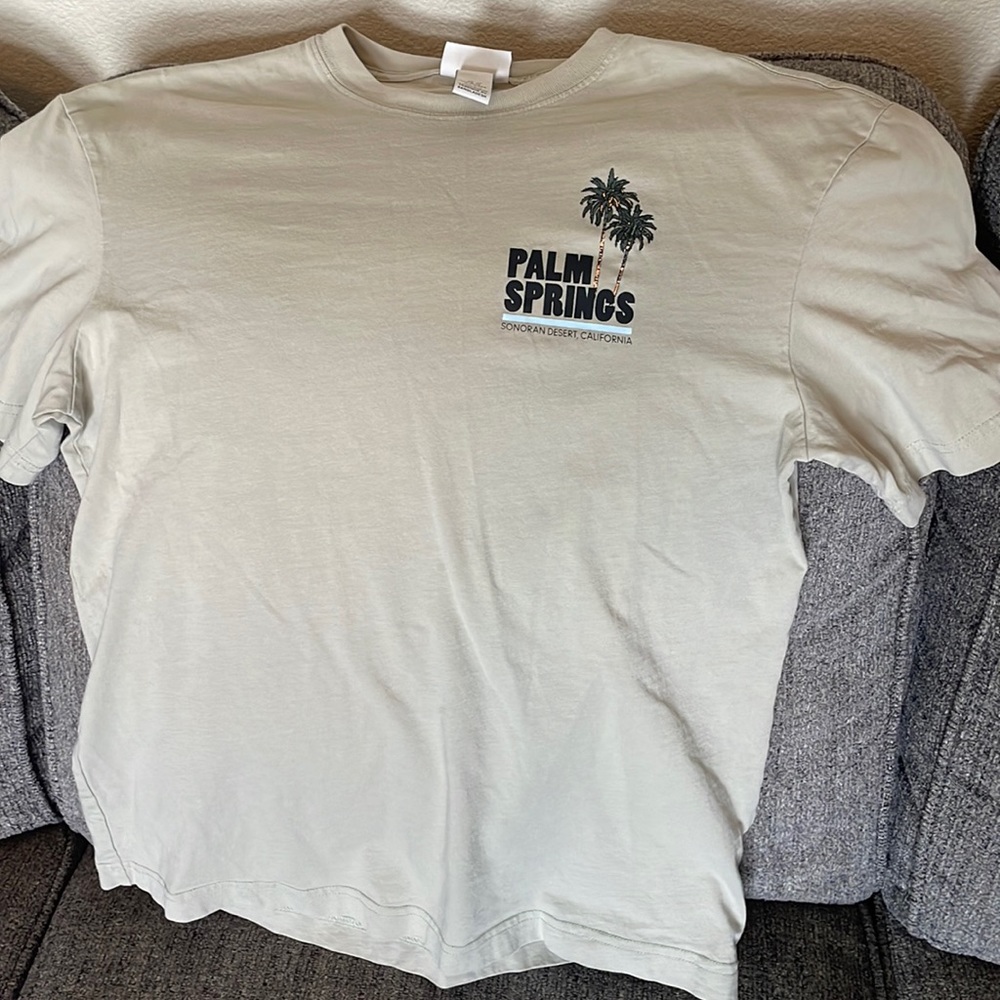 Graphic tee